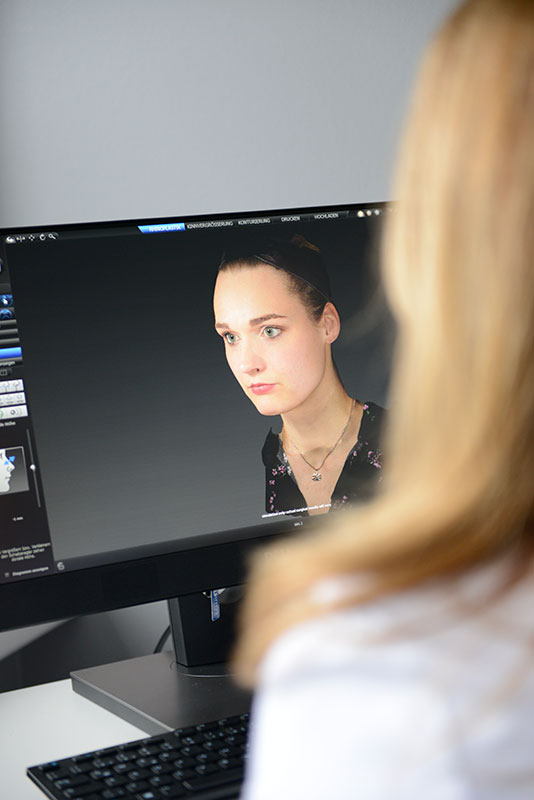 Dr. Lona Raab - Hightech-System Vectra XT - Realistische Simulation